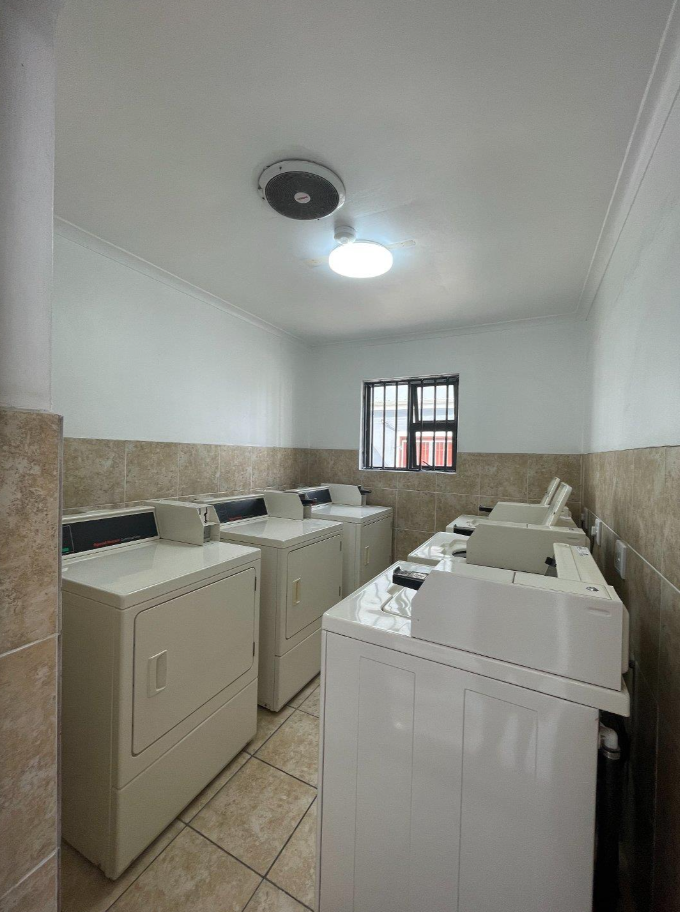 To Let 2 Bedroom Property for Rent in Grassy Park Western Cape